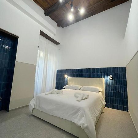 La Suite Del Centro Storico Napoli Bagian luar foto