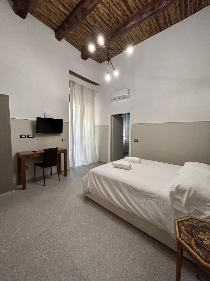 La Suite Del Centro Storico Napoli Bagian luar foto