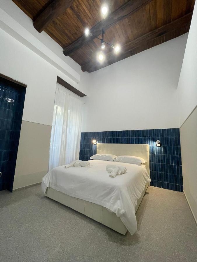 La Suite Del Centro Storico Napoli Bagian luar foto